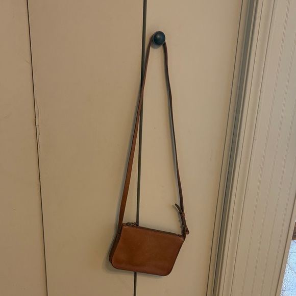 Madewell Handbags - Madewell Brown Leather Crossbody